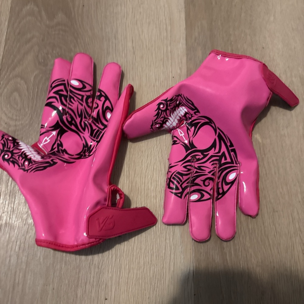 Skeleton Design Red Gloves - Picture 2 of 2